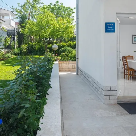 Apartment Kazalac Oasis