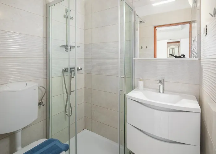 Kazalac Oasis Apartman *